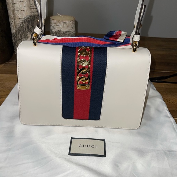 Gucci Sylvie Embroidered Bag - Picture 9 of 15